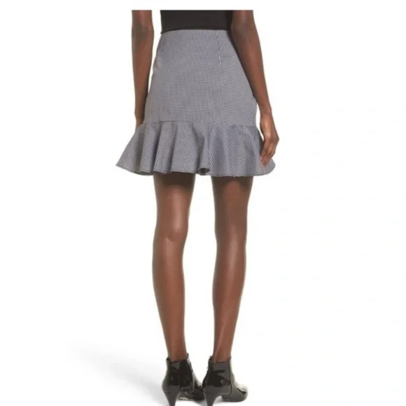 WAYF Sanders Ruffle Miniskirt - Picture 3 of 8